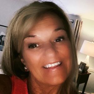 Meet your Posher, Carol